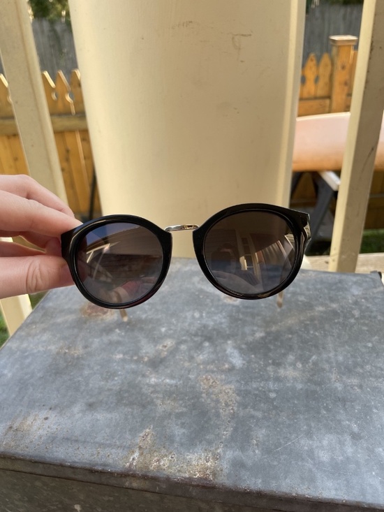 Burberry Women\'s Round Sunglasses w/ original case main image 5